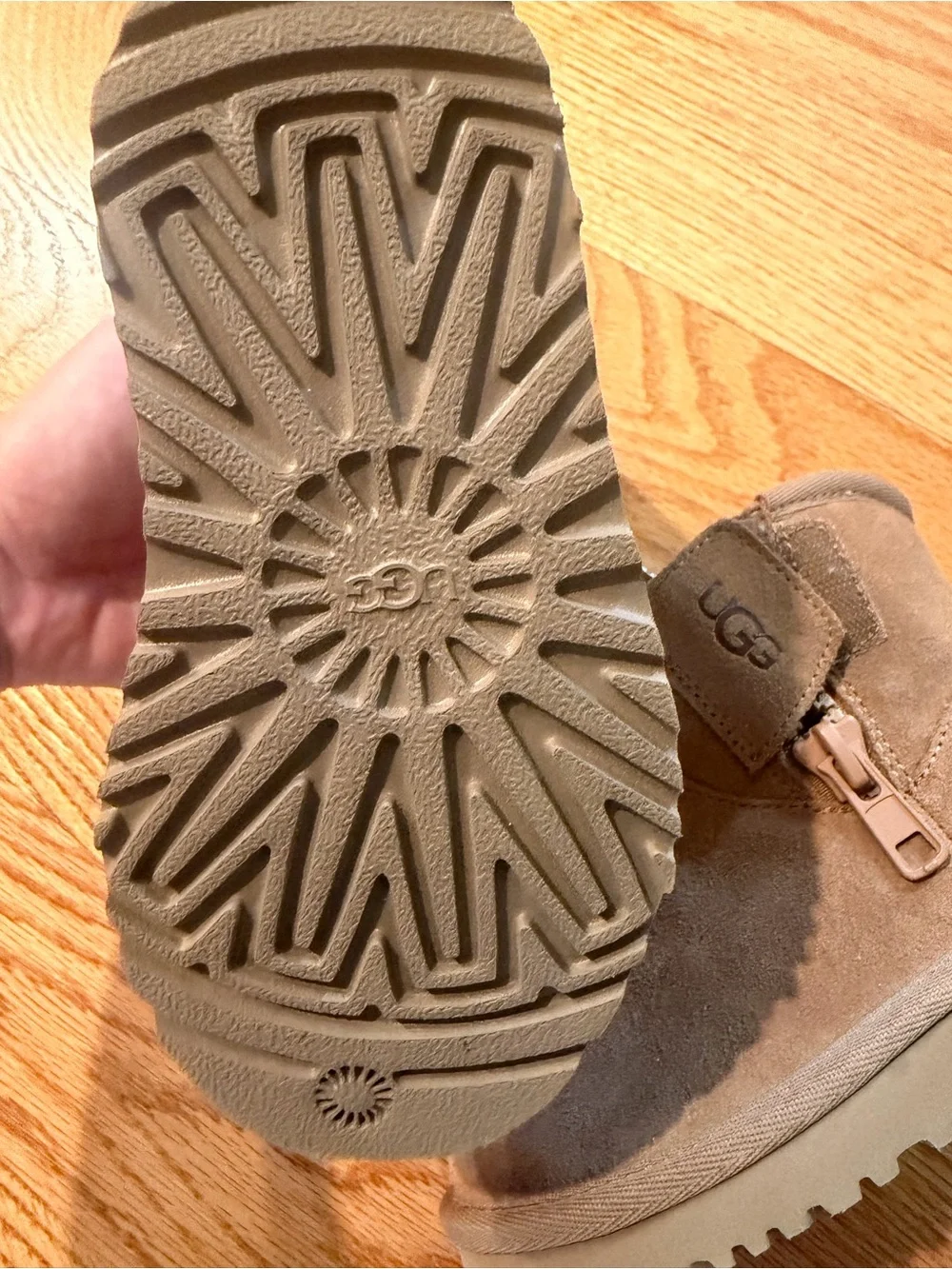 UGG Kids Adri Classic Mini Suede Boot - Chestnut